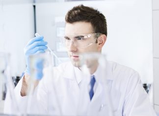 Ensaya una vacuna contra el SIDA para salir en las noticias de La Sexta