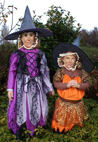 Cientos de niños se disfrazan de Esperanza Aguirre por Halloween | El Mundo  Today