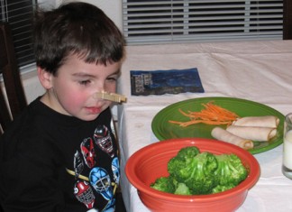 Niño y plato de brócoli volverán a verse las caras