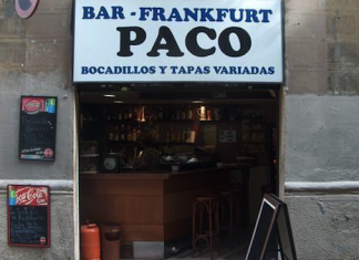 Los 4.907.817 parados españoles reservan mesa en el bar Casa Paco para celebrar la «cena de empresa» del INEM