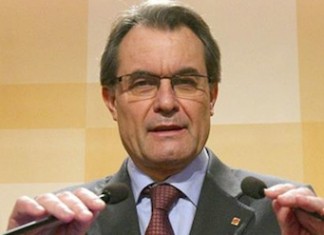 La Generalitat volverá a eliminar la parte del sueldo que los funcionarios se gastan en vino