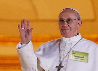 El Papa pide a toda la cristiandad que lleve etiquetas con los nombres “para conocernos»