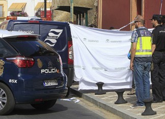Dos ancianos hambrientos se comen a un tercero “porque el autobús tardaba mucho”