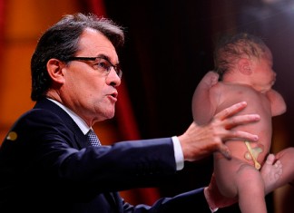 Como ocurre cada seis mil años, nace un “supercatalán”