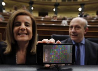 Educación retirará las becas a los estudiantes que no superen el nivel 100 del «Candy Crush»