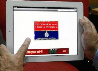 El corrector automático del móvil ingresa en la Real Academia de la Lengua