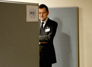 Mariano Rajoy promete a los parados españoles que les avisará si se entera de algo