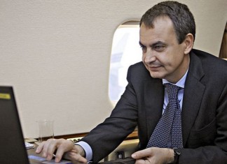 Zapatero sigue pagando la cuota de ADSL de La Moncloa