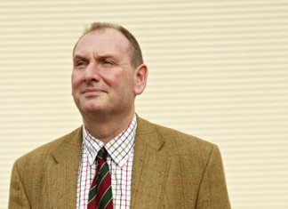 Un hombre vive con asombro el proceso natural que le está convirtiendo en peor persona