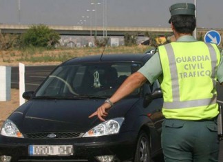 Sancionan a un guardia civil que medía el grado de alcoholemia besando en la boca