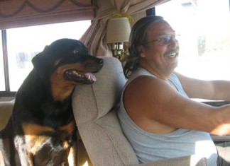 Descubre que su mujer es un rottweiler tras años aguantando gruñidos y malas caras
