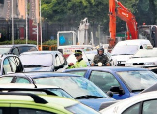 Dios ficha a los responsables del tráfico en Madrid para organizar el Apocalipsis