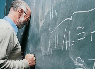 Los maestros de Primaria vuelven al colegio obligados por sus padres