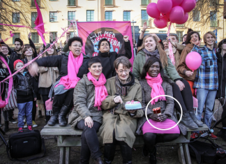Cancelan una merienda feminista porque no pueden abrir el bote de la mermelada