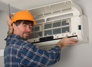 Instalador de aire acondicionado es tratado como un semidiós