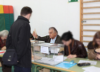 Luis Bárcenas, presidente de mesa electoral
