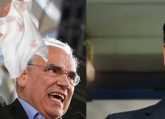Alfonso Guerra se encierra en el baño con Pedro Sánchez para hacerle la prueba del pañuelo