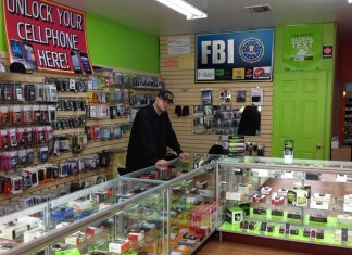 El FBI abre una tienda de liberación de móviles iPhone