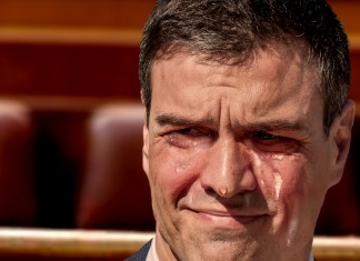 Pedro Sánchez informa de que está bien