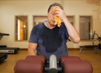 Pasar el día en el gimnasio alarga la vida de mierda, según los expertos
