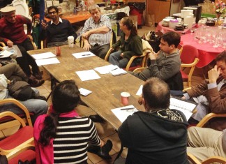 Trece cosas que nunca debes decir en una reunión de vecinos