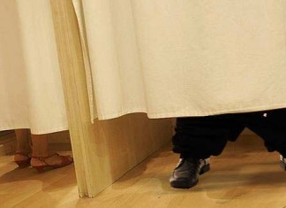 Amancio Ortega admite que se prueba todos los vestidos de Zara
