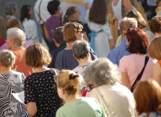 Las mujeres que no tengan hijos pasados los cuarenta tendrán que dar explicaciones en público