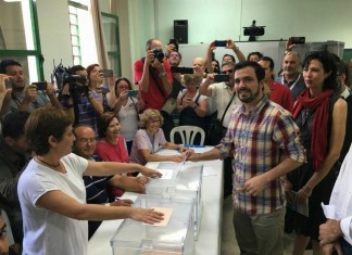 Garzón, con un ataque de pánico, se niega a votar por si sale él