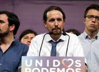 Pablo Iglesias asume el mal resultado electoral y pone su coleta a disposición del partido