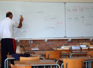 Los niños que hayan suspendido los deberes de verano tendrán que repetir los tres meses de vacaciones