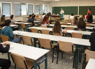 Los estudiantes españoles se preparan para alcanzar la nota de corte de Telepizza en la Selectividad