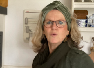 TRIBUNA: “¡Socorro! ¡Me han robado un millón de euros!”, por Carmen Mola