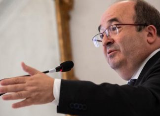 Cultura recuerda que el bono cultural de 400 euros permitirá a todos los jóvenes suscribirse a El Mundo Today durante 14 años