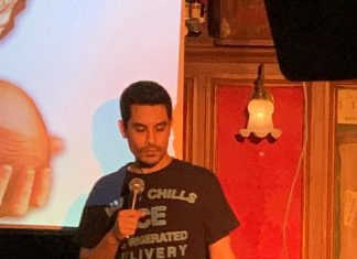 Los micros abiertos de comedia ya se usan casi exclusivamente para probar el texto que se dirá delante del juez