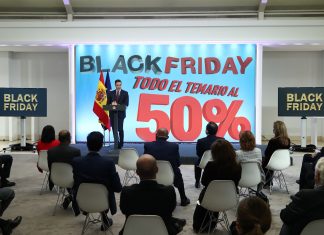 El Gobierno saca 20.000 plazas de funcionario a mitad de temario como oferta de Black Friday