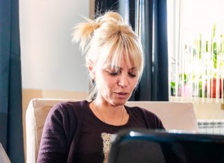Una mujer logra ahorrar un 100% en sus compras en el Cyber Monday no comprando absolutamente nada