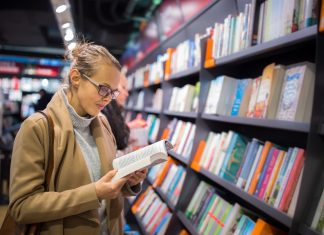 El sector editorial admite que dos de cada tres novelas podrían haber sido un email