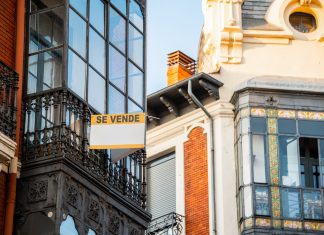Colgar en la ventana un cartel con las palabras “Se Vende” y otros trucos de expertos para vender tu vivienda