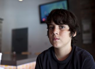 Un niño castigado sin videoconsola pide ayuda a Amnistía Internacional