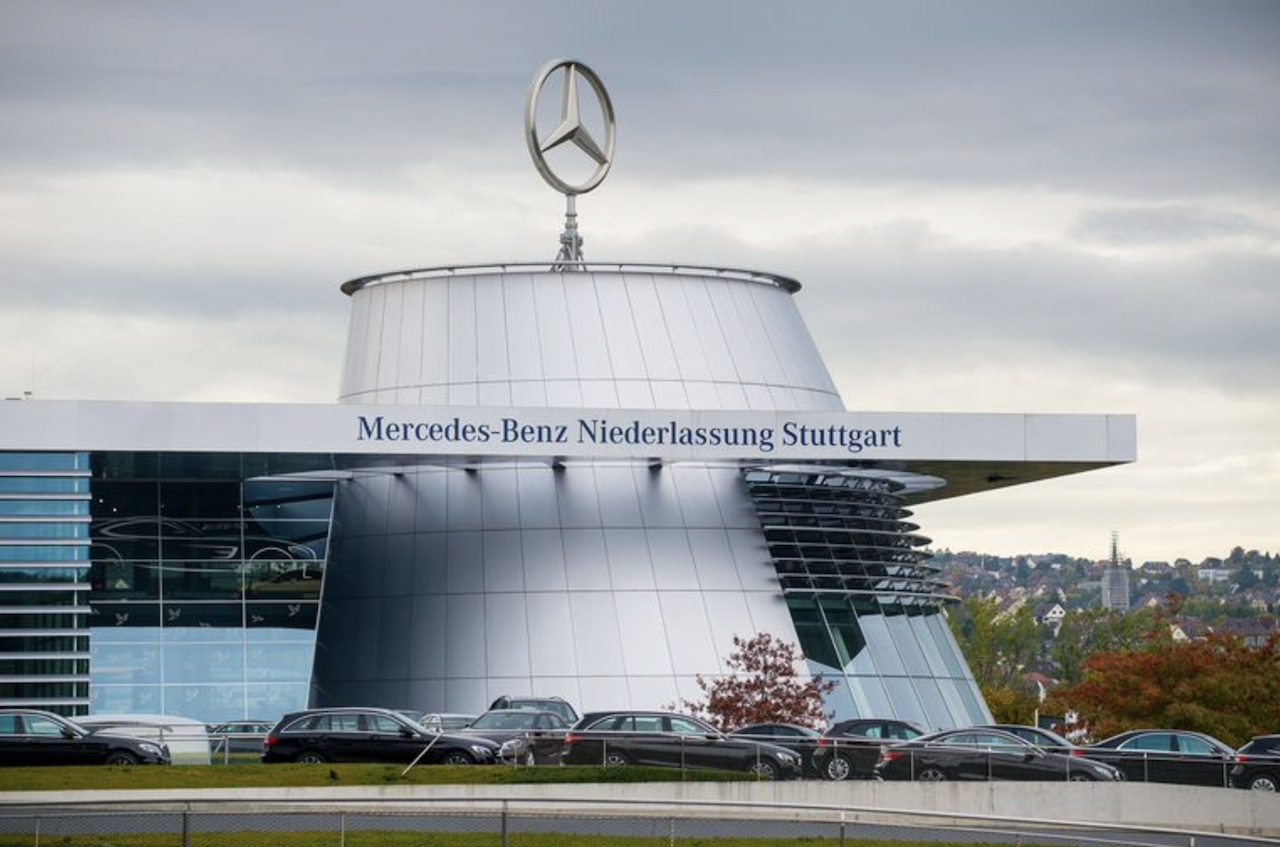 Завод Mercedes Benz в Германии