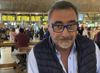 Carlos Herrera, detenido en el aeropuerto por llevar un emérito escondido en el ano