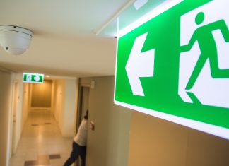 Despiden a un empleado acusándole de haber provocado el simulacro de incendio en la oficina