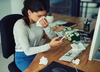 Así puedes pedir la baja laboral si te ha sentado mal la vacuna o eres positivo en Covid