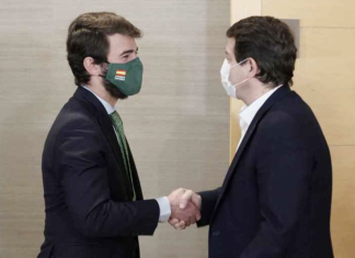 El PP culpa a Alberto Casero de su pacto con Vox en Castilla y León pero admite que ya no hay solución
