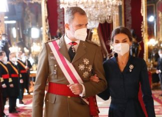 La Casa Real recuerda que solo está permitido gritarle “Dilo, Reina” a doña Letizia Ortiz