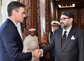 Sánchez regresa de Marruecos habiendo cedido también Gibraltar
