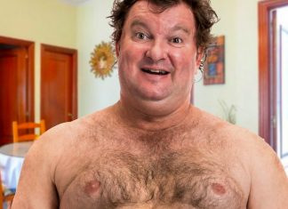 «No sé por qué dan tanto miedo nuestras tetas», dice la Asociación Española de Padres sin Camiseta