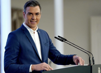 Los españoles deciden hacer todo lo posible por aumentar el calentamiento global y forzar a Sánchez a quitarse la camisa