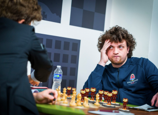 El ajedrecista Carlsen sospecha que Niemann está haciendo trampas porque todas sus piezas son ‘funkos’ de Iron Man