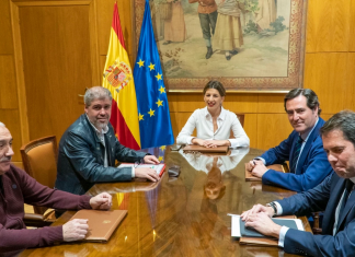 Patronal y sindicatos acuerdan el despido procedente de quienes presuman de empezar ahora sus vacaciones